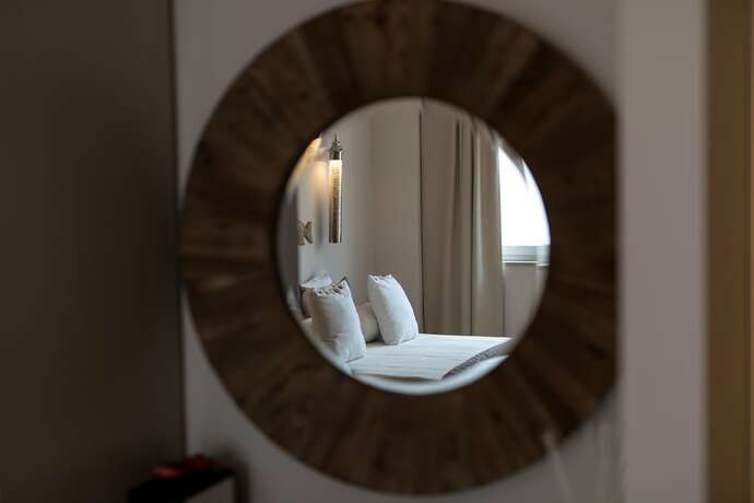 Imagen de la habitación del Hotel Lula. Foto 11