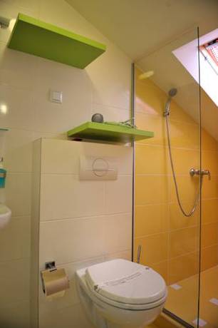 Imagen de la habitación del Hotel Lula, Sarajevo. Foto 6