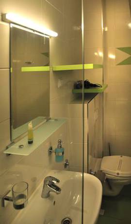 Imagen de la habitación del Hotel Lula, Sarajevo. Foto 7