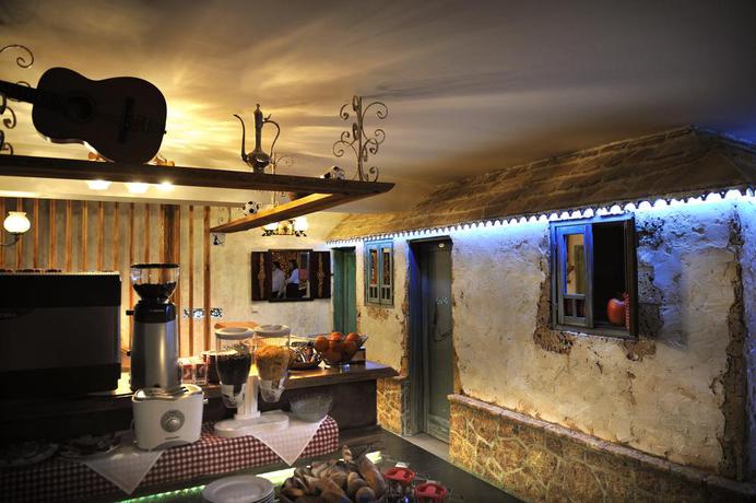 Imagen del bar/restaurante del Hotel Lula, Sarajevo. Foto 3