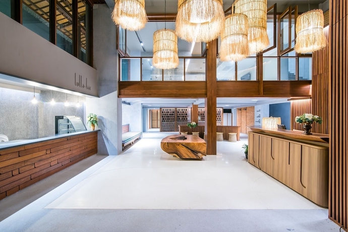 Imagen de los interiores del Hotel Lullaby The Sea Hua Hin. Foto 19