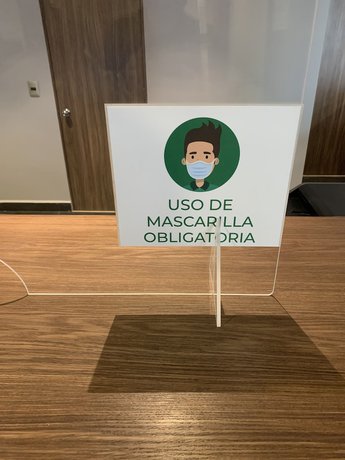 Imagen de los interiores del Hotel Luma By Kavia. Foto 14