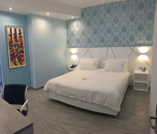 Imagen de la habitación del Hotel Luma Plaza. Foto 9