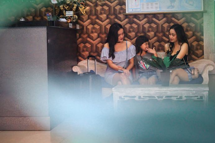 Imagen de los interiores del Hotel Lumbung Sari, Legian. Foto 17