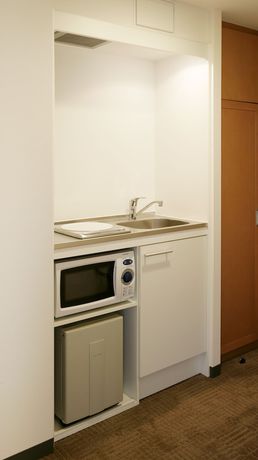 Imagen de la habitación del Hotel Lumiere Nishikasai. Foto 6