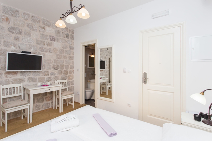 Imagen de la habitación del Hotel Lumin Guesthouse. Foto 11