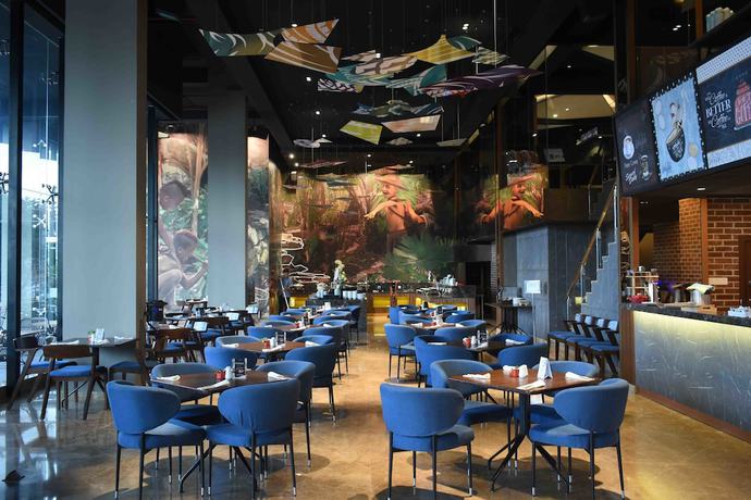 Imagen de los interiores del Hotel Luminor Aiport Sidoarjo. Foto 20