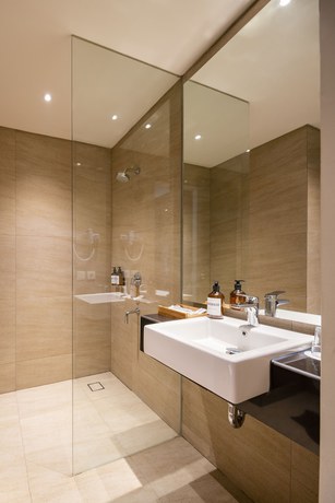 Imagen de la habitación del Hotel Luminor Kota. Foto 3