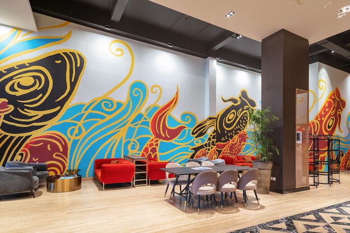 Imagen de los interiores del Hotel Luminor Kota. Foto 19