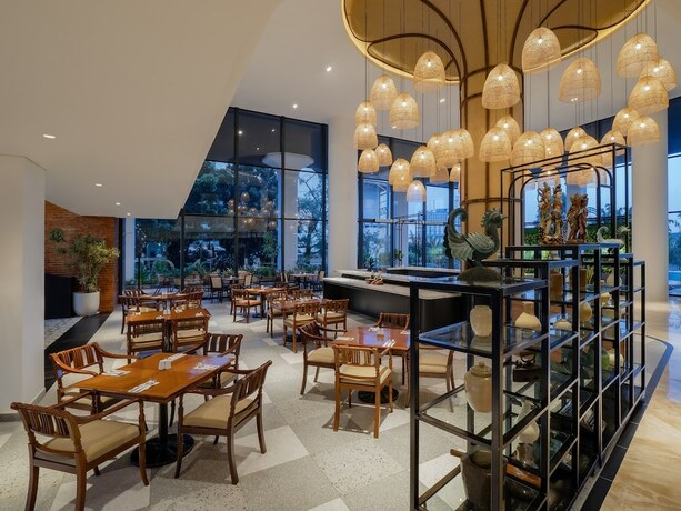 Imagen del bar/restaurante del Hotel Luminor Padjadjaran Bogor By Wh. Foto 8