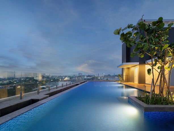 Imagen de la piscina del Hotel Luminor Padjadjaran Bogor By Wh. Foto 23