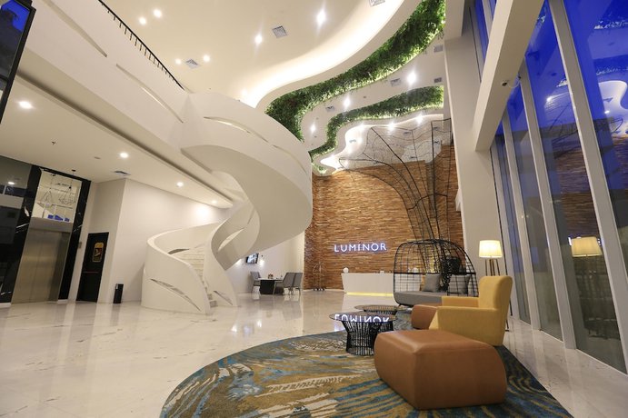 Imagen de los interiores del Hotel Luminor Purwokerto. Foto 16