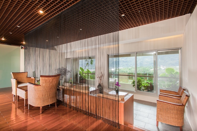 Imagen de la piscina del Hotel Luminous Hot Spring and Resort. Foto 19