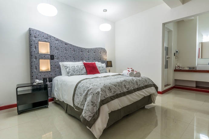 Imagen de la habitación del Hotel Luminus. Foto 4