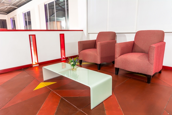 Imagen de los interiores del Hotel Luminus. Foto 15