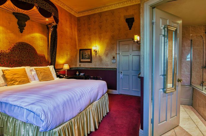 Imagen de la habitación del Hotel Lumley Castle. Foto 15