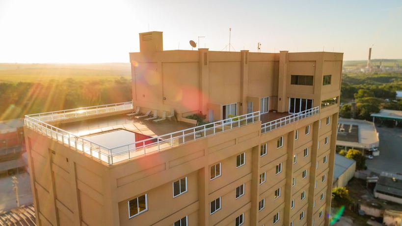 Imagen de la habitación del Hotel Lummina Mogi-gua&ccedil;u. Foto 11