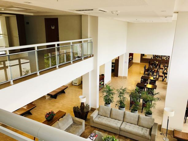 Imagen de los interiores del Hotel Lummina Mogi-gua&ccedil;u. Foto 19