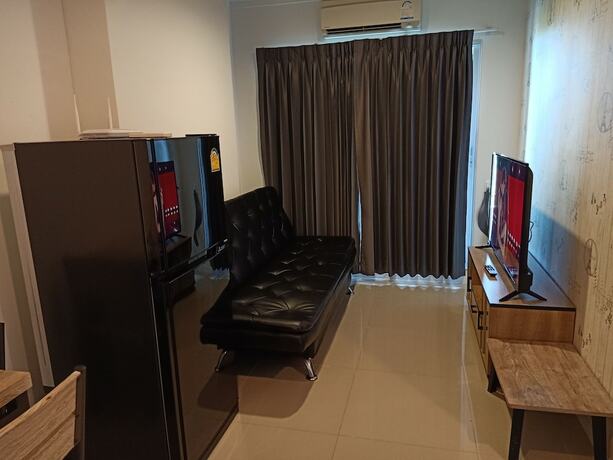 Imagen de la habitación del Hotel Lumpini Jomtien. Foto 5