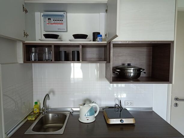 Imagen de la habitación del Hotel Lumpini Jomtien. Foto 7