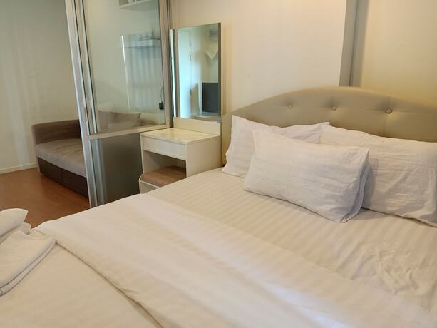 Imagen de la habitación del Hotel Lumpini Jomtien. Foto 17