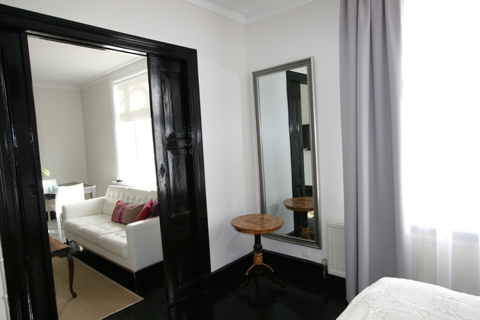 Imagen de la habitación del Hotel Luna Apartments. Foto 5