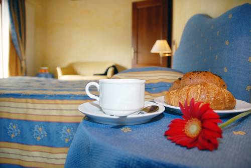 Imagen de la habitación del Hotel Luna, Bagnador. Foto 11