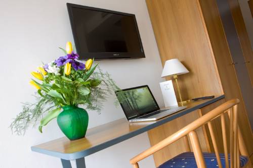 Imagen de la habitación del Hotel Luna, Bagnador. Foto 13