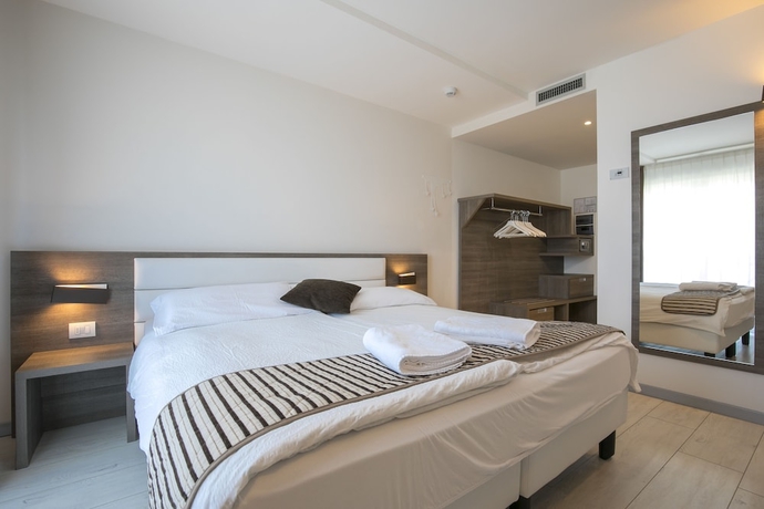 Imagen de la habitación del Hotel Luna Bianca. Foto 2