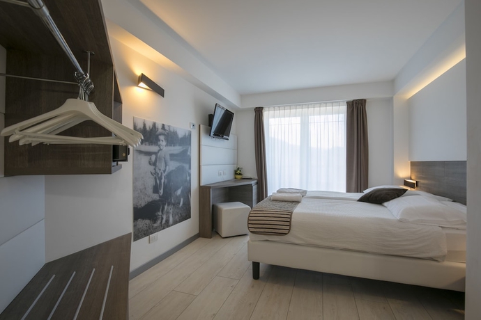 Imagen de la habitación del Hotel Luna Bianca. Foto 6