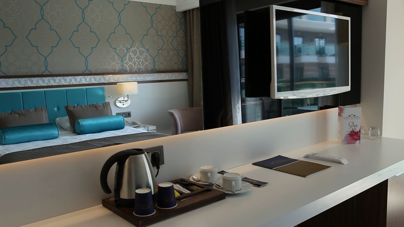 Imagen del bar/restaurante del Hotel Luna Blanca Resort and Spa - All Inclusive. Foto 2