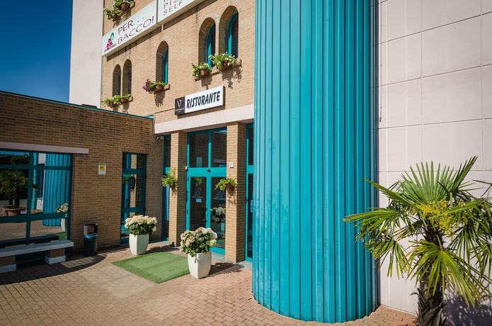 Imagen general del Hotel Luna Blu. Foto 6