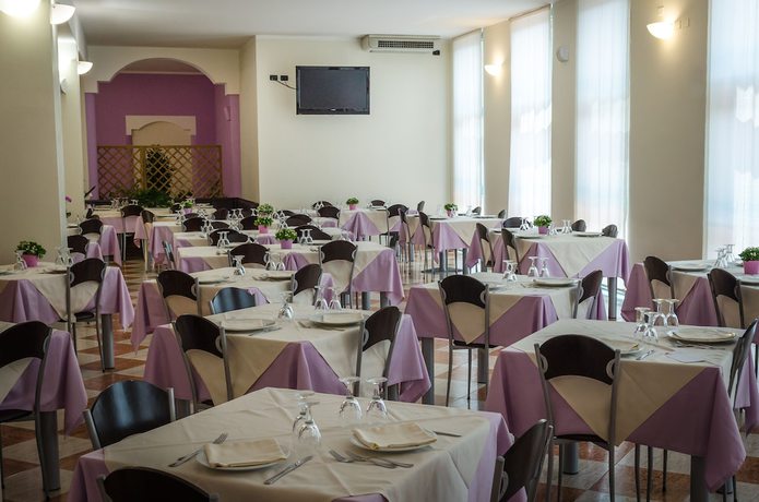 Imagen del bar/restaurante del Hotel Luna Blu. Foto 9