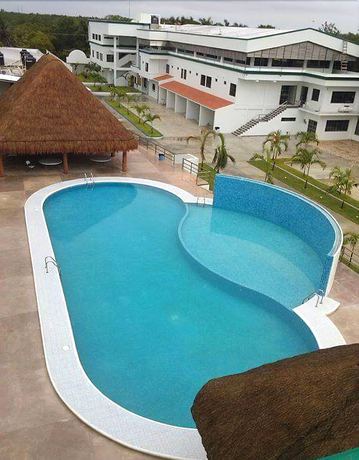 Imagen de la piscina del Hotel Luna Caribe. Foto 17