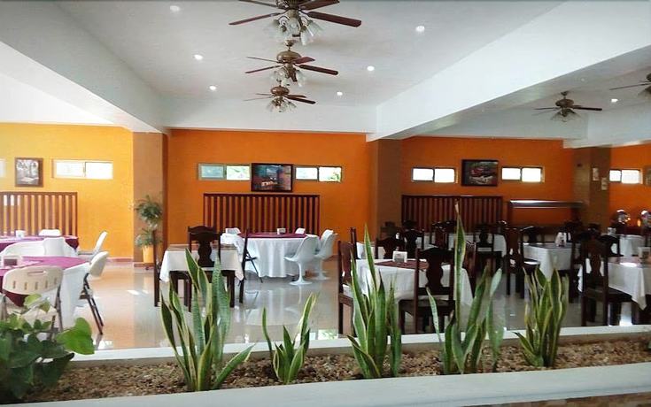 Imagen del bar/restaurante del Hotel Luna Caribe. Foto 6