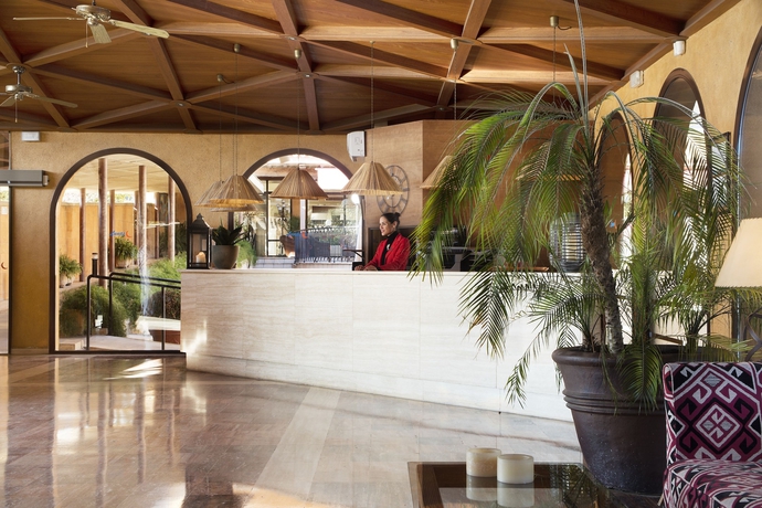 Imagen de los interiores del Hotel Luna Club Yoga and Spa. Foto 13