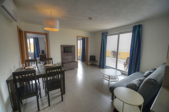 Imagen de la habitación del Hotel Luna Holiday Complex. Foto 7