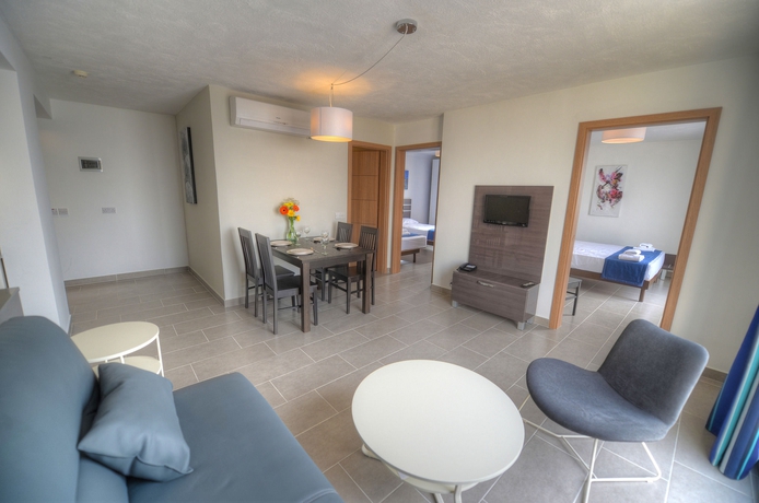 Imagen de la habitación del Hotel Luna Holiday Complex. Foto 9