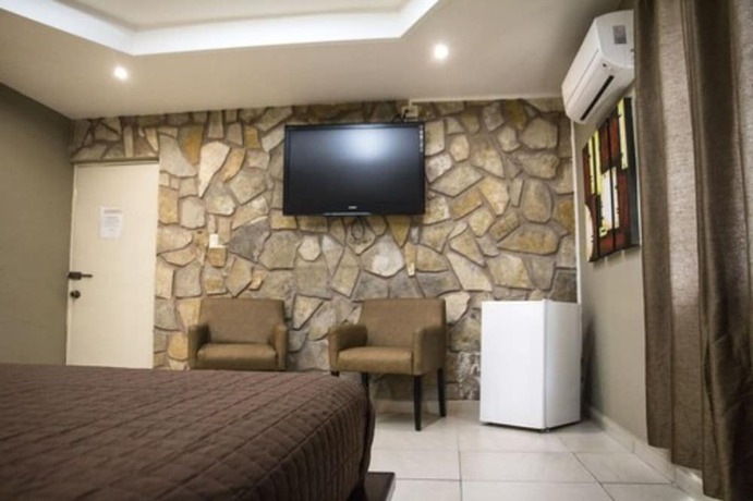 Imagen de la habitación del Hotel Luna Inn. Foto 3