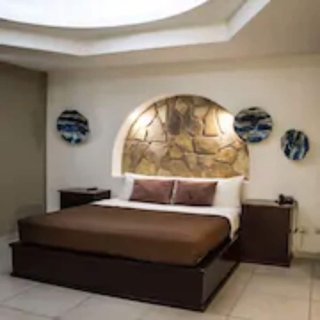 Imagen de la habitación del Hotel Luna Inn. Foto 4