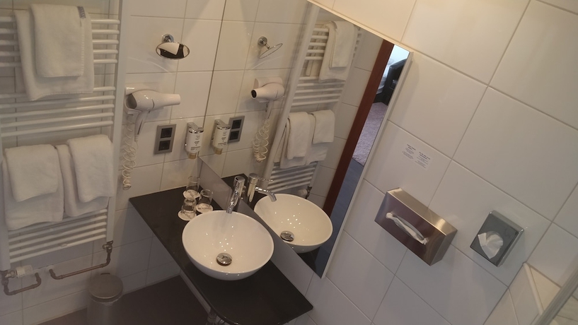 Imagen de la habitación del Hotel Luna Inn Stuttgart City. Foto 19