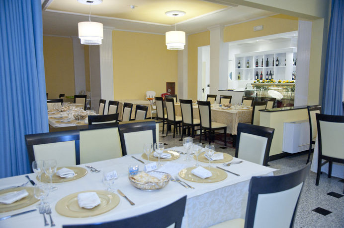 Imagen de la habitación del Hotel Luna Lido. Foto 13