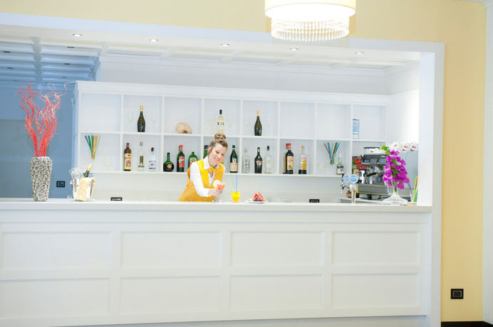 Imagen de los interiores del Hotel Luna Lido. Foto 16