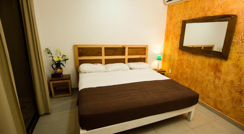 Imagen de la habitación del Hotel Luna Llena. Foto 5