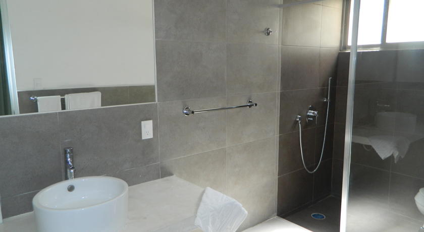 Imagen de la habitación del Hotel Luna Llena. Foto 6