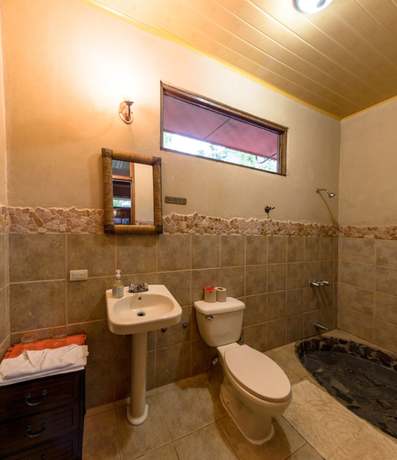 Imagen de la habitación del Hotel Luna Lodge. Foto 15