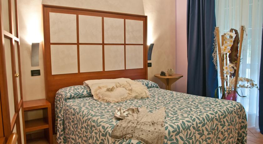 Imagen general del Hotel Luna, Marina di Massa. Foto 5