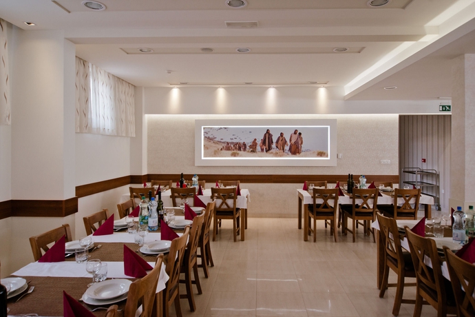 Imagen del bar/restaurante del Hotel Luna, Medjugorje. Foto 8