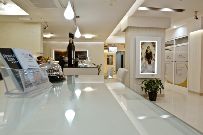 Imagen del bar/restaurante del Hotel Luna, Medjugorje. Foto 9