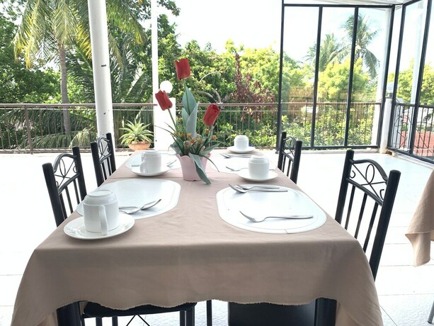 Imagen general del Hotel Luna Oslob Travellers Inn. Foto 4